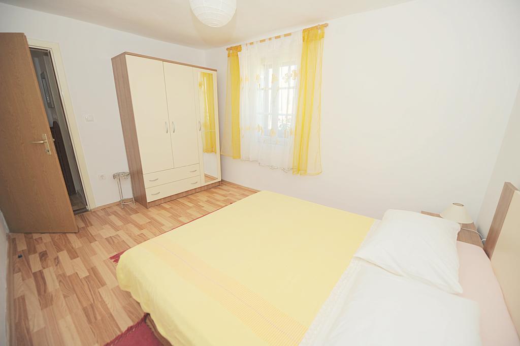 Apartment Karla Jadrtovac Ruang foto