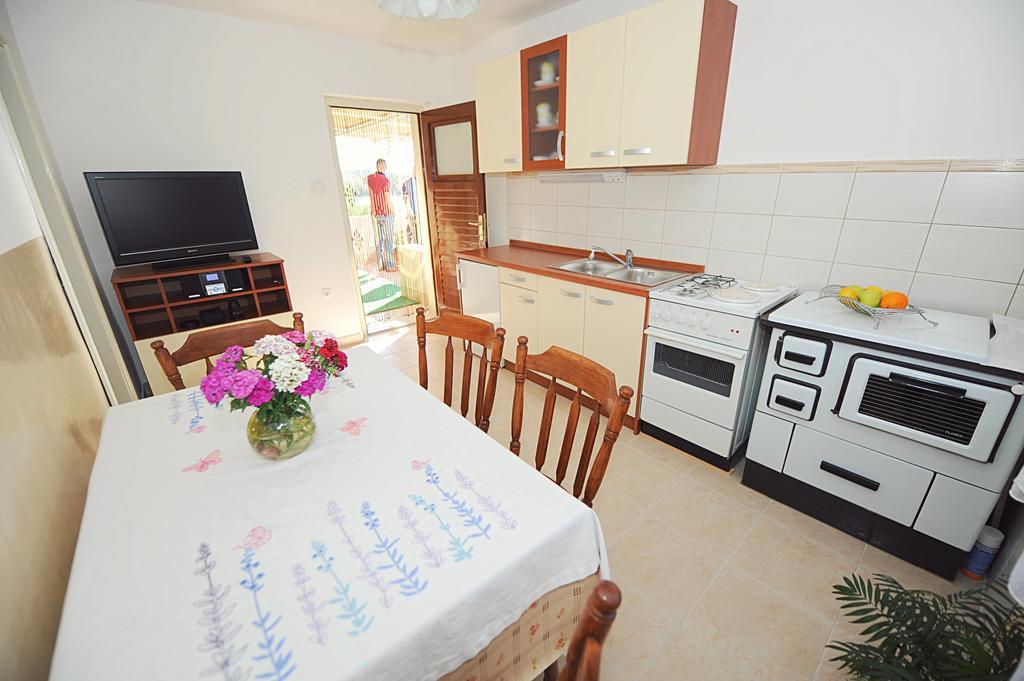 Apartment Karla Jadrtovac Ruang foto